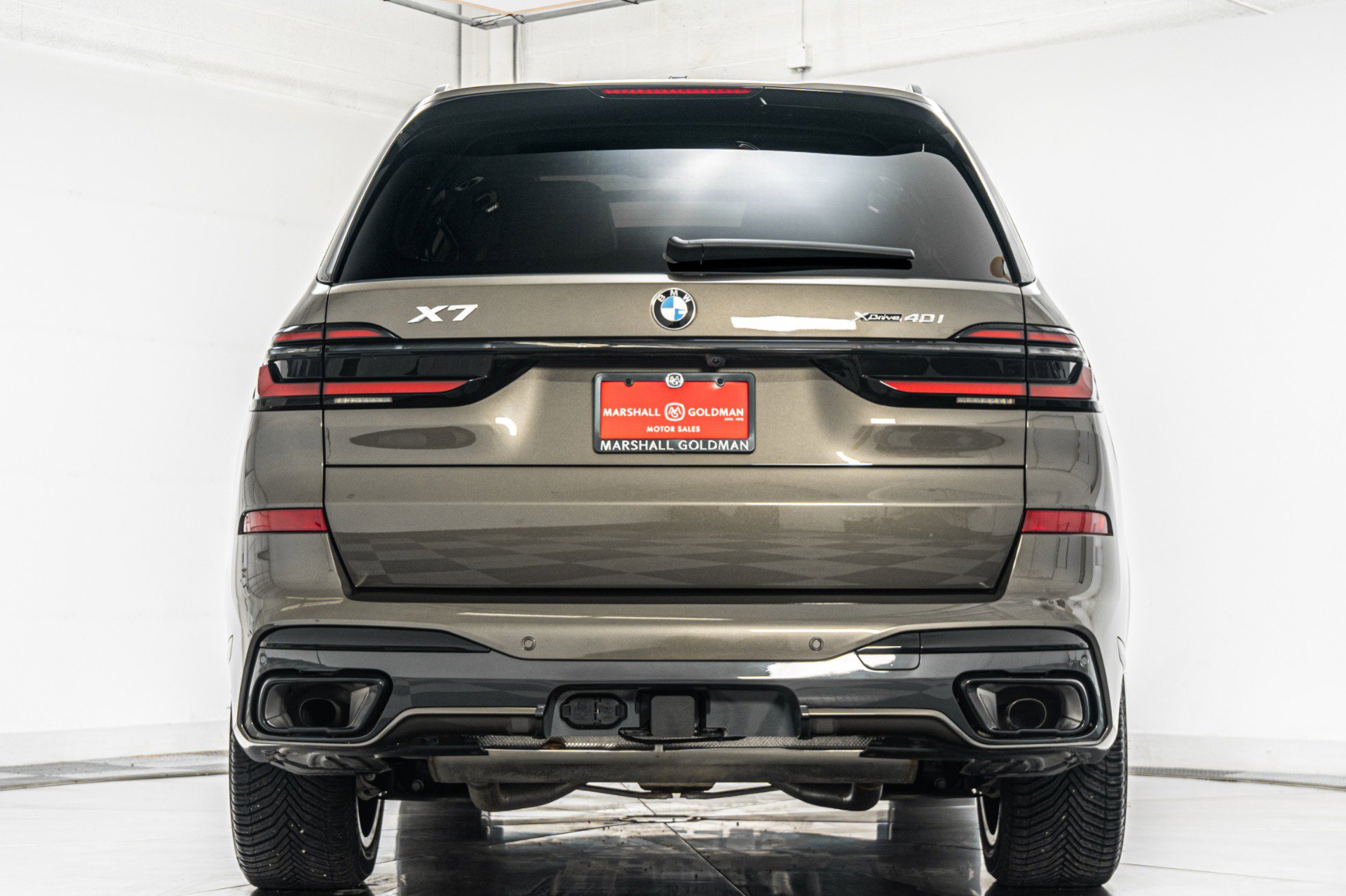 Used 2026 BMW X7 xDrive40i w/ M Sport Package AWD/4WD image 8