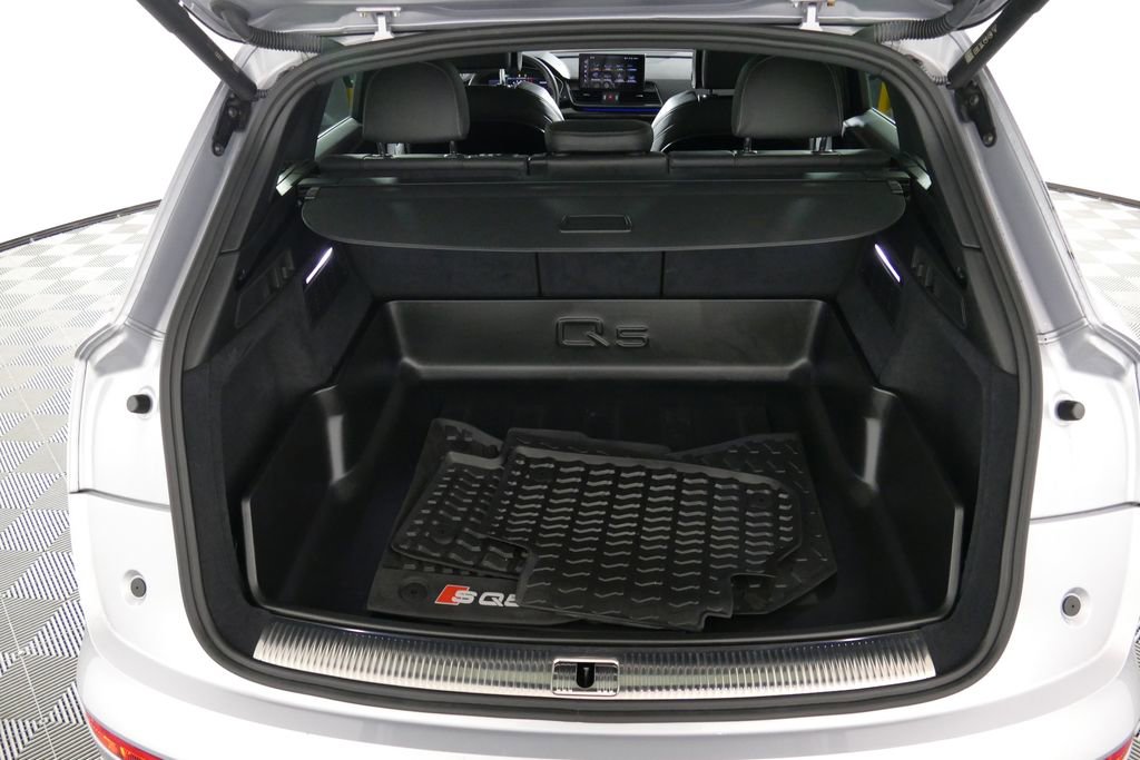 Used 2023 Audi SQ5 Prestige image 3