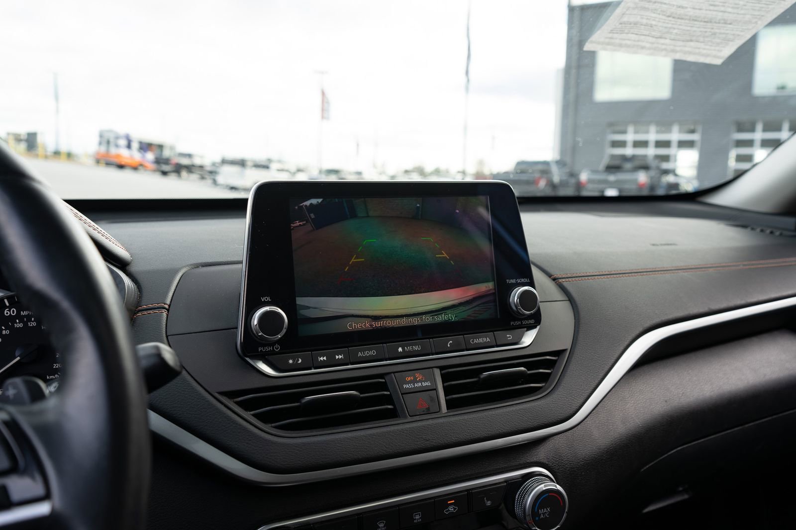 Used 2019 Nissan Altima 2.5 SR w/ SR Premium Package image 24