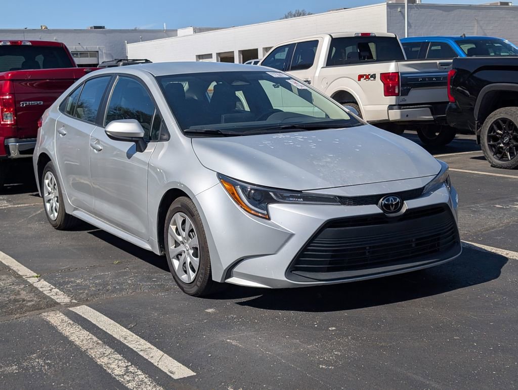 Used 2024 Toyota Corolla LE image 5