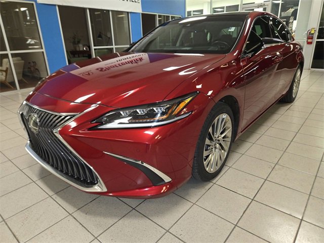 Used 2019 Lexus ES 350 Ultra Luxury image 4