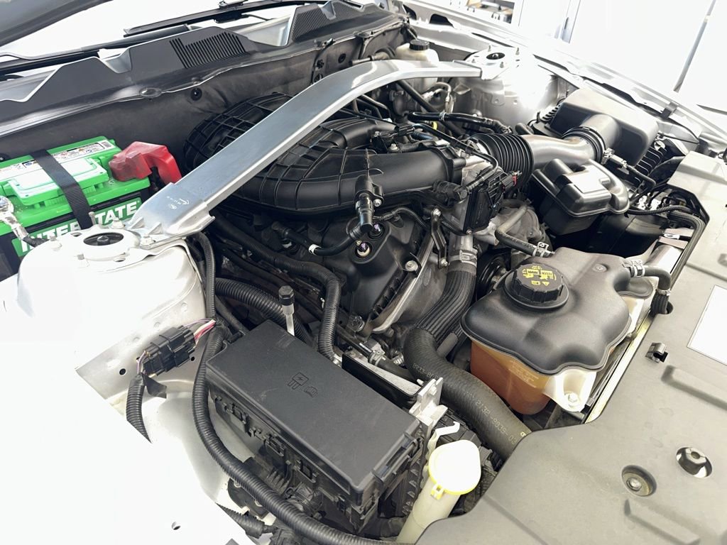 Used 2013 Ford Mustang Premium RWD image 16