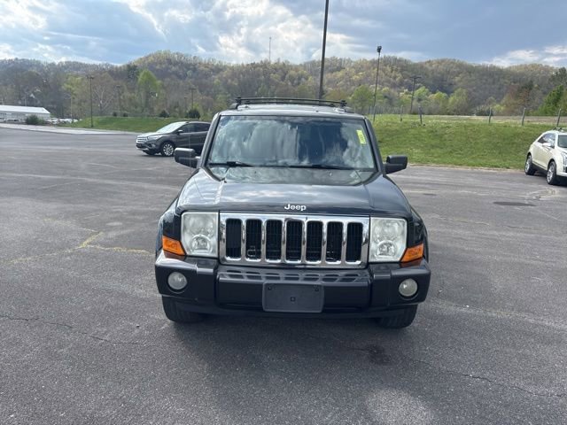 Used 2010 Jeep Commander Sport w/ Sun/Sound Group AWD/4WD image 3