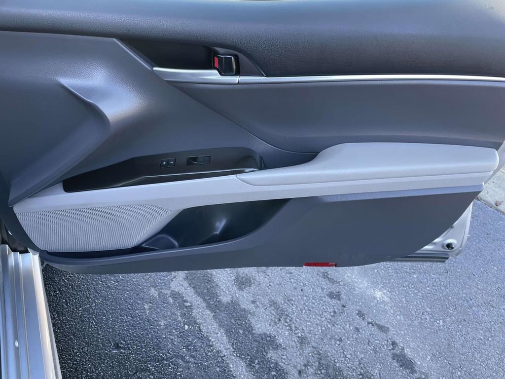 Used 2024 Toyota Camry SE image 45