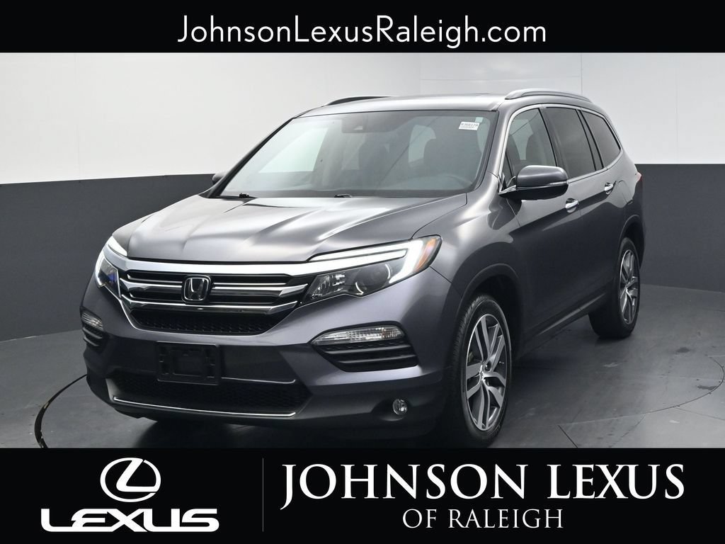 Used 2017 Honda Pilot Touring image 5