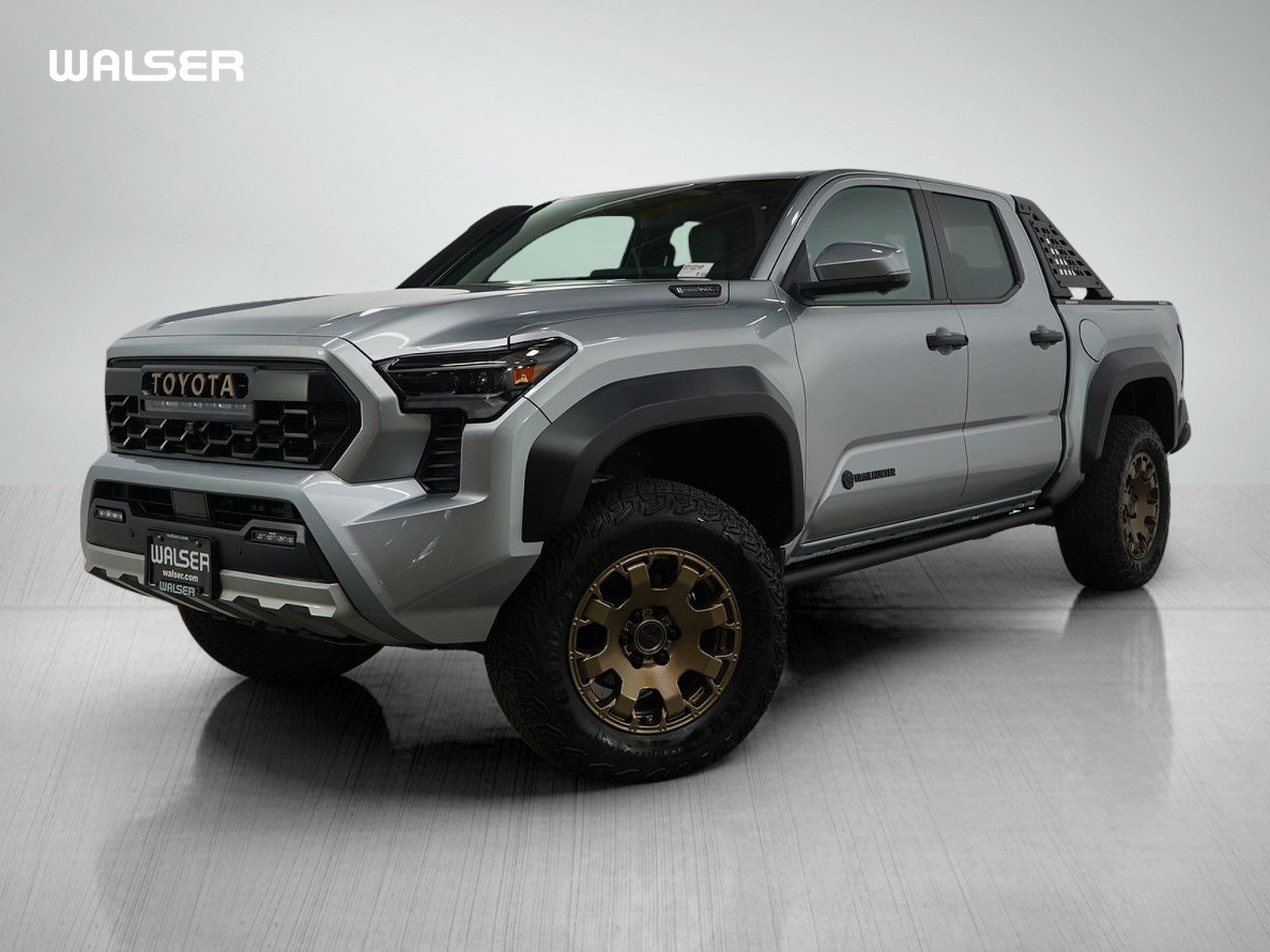 Used 2024 Toyota Tacoma Trailhunter image 1