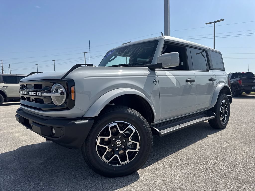 New 2026 Ford Bronco Outer Banks