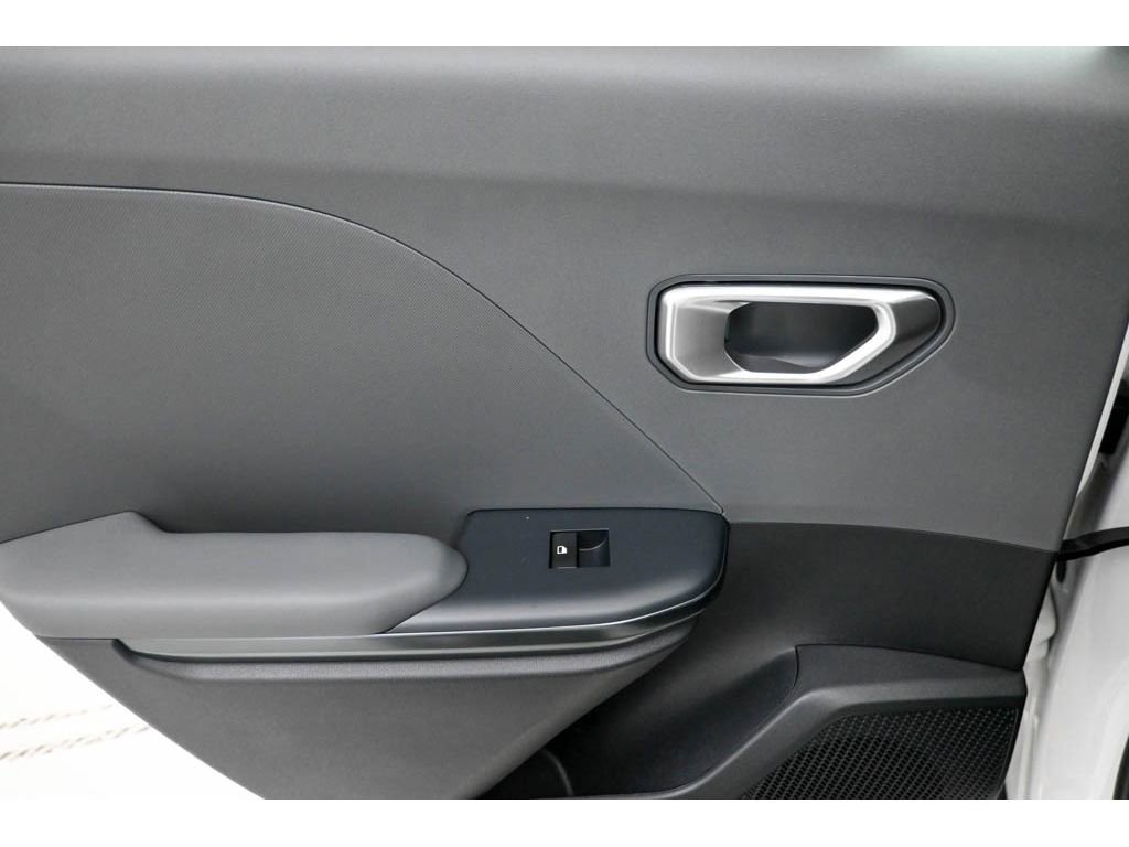 New 2025 Kia K4 image 10
