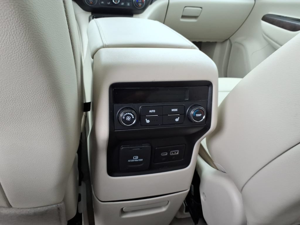 Used 2023 GMC Acadia Denali w/ Denali Technology Package AWD/4WD image 11