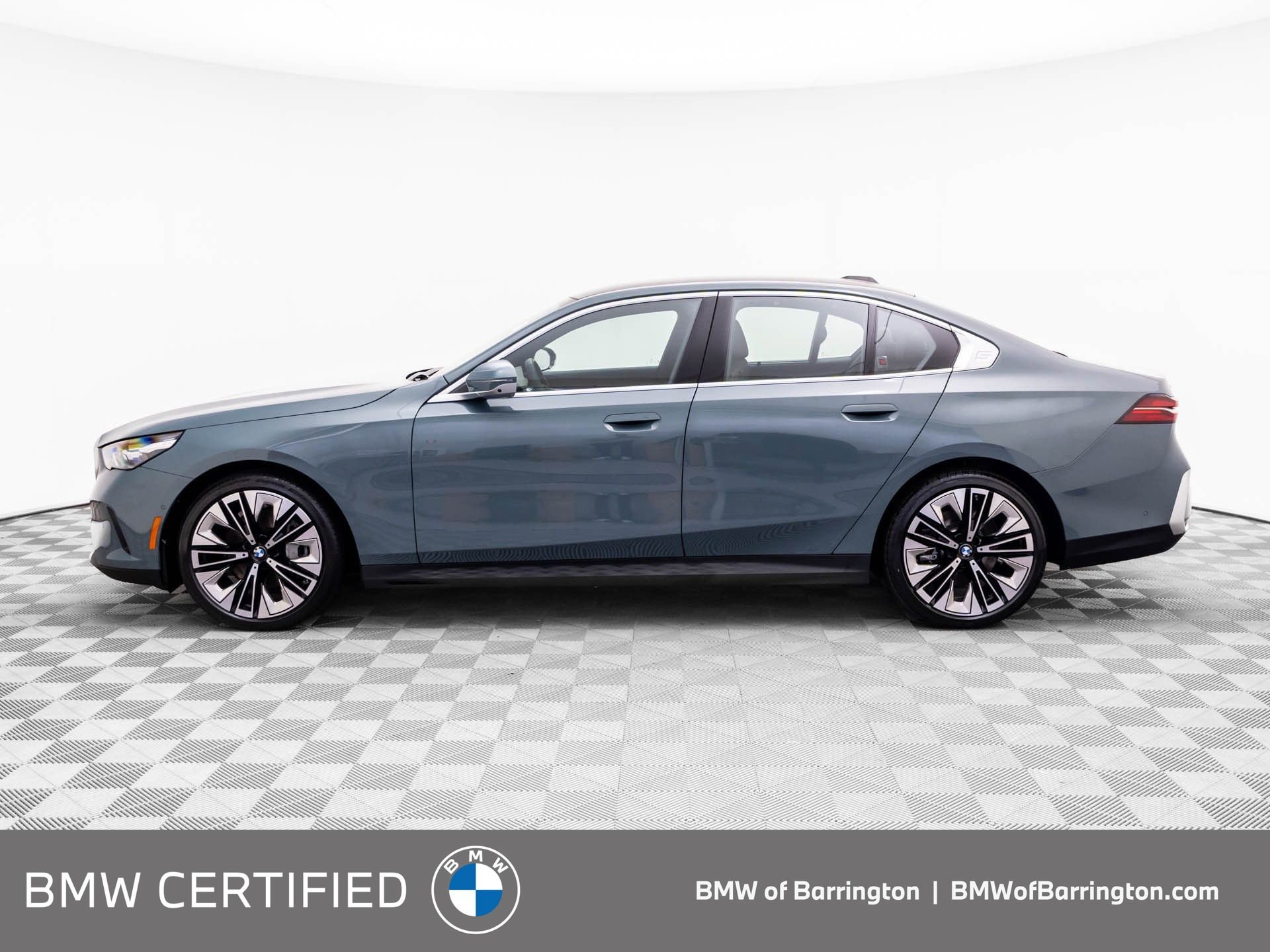 Certified 2026 BMW 540i xDrive AWD/4WD video 2