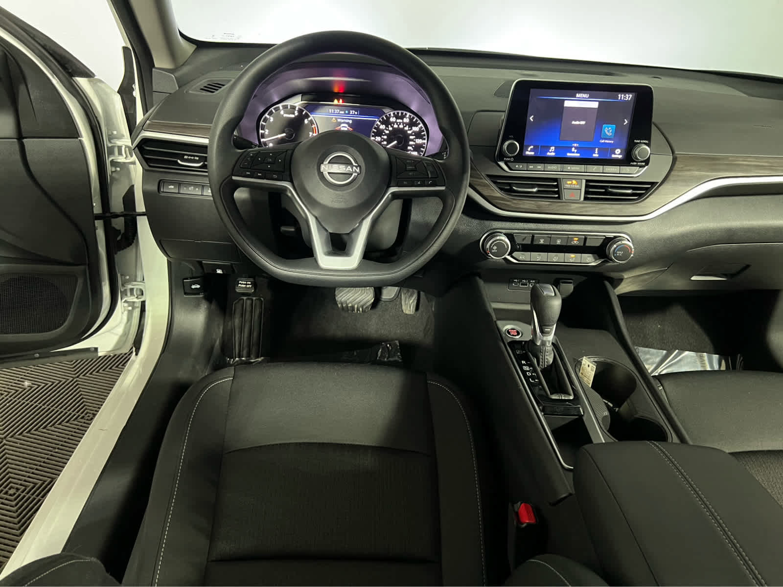 Certified 2025 Nissan Altima 2.5 SV image 13