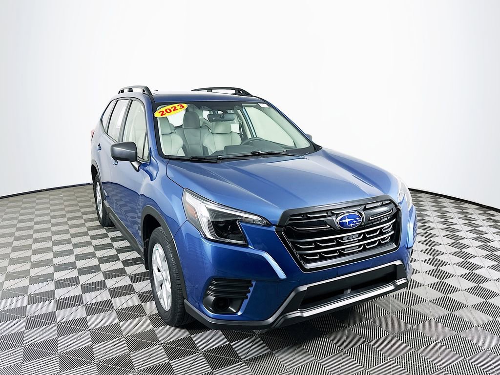 Used 2023 Subaru Forester image 3