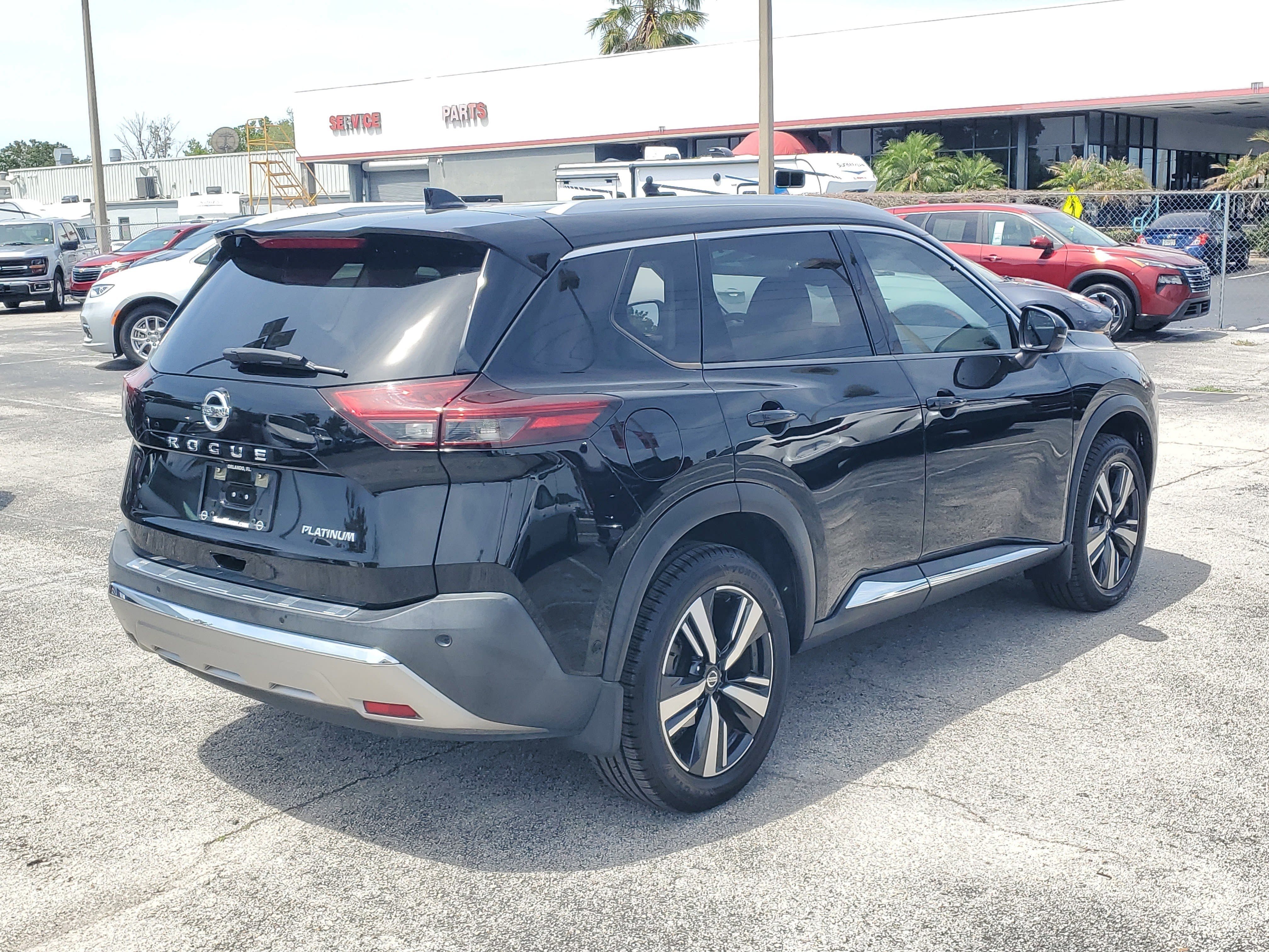 Certified 2021 Nissan Rogue Platinum FWD image 4