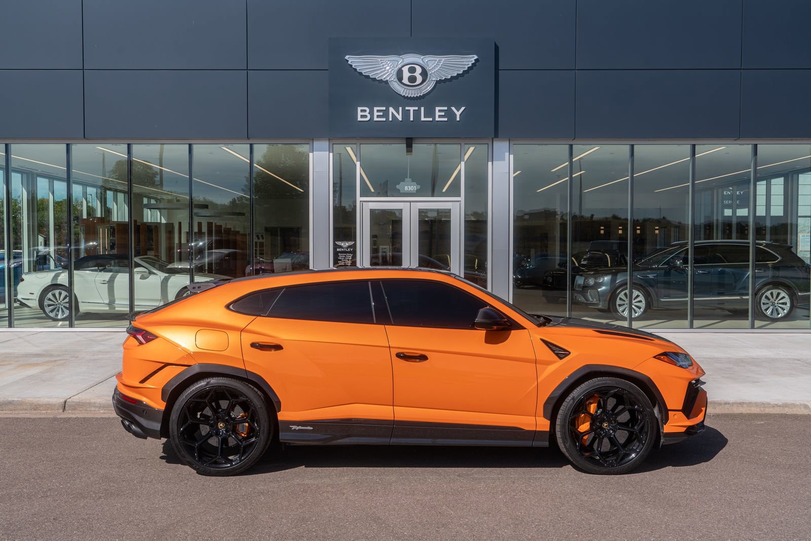 Used 2024 Lamborghini Urus Performante image 23