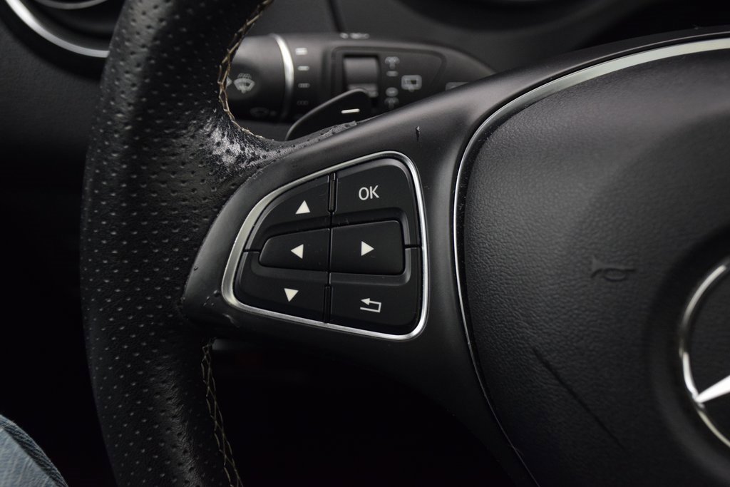 Used 2018 Mercedes-Benz GLA 250 4MATIC image 23