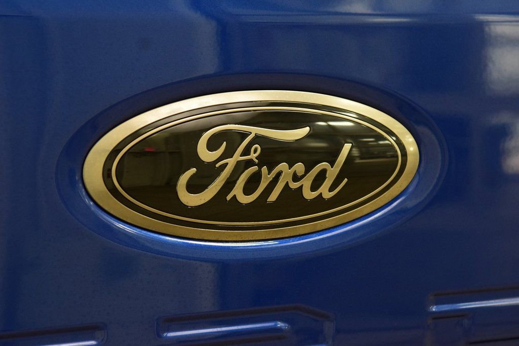Used 2026 Ford F250 Lariat w/ Black Appearance Package image 19
