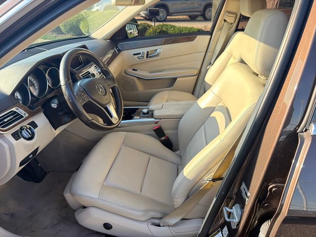 Used 2014 Mercedes-Benz E 250 BlueTEC 4MATIC Sedan image 9