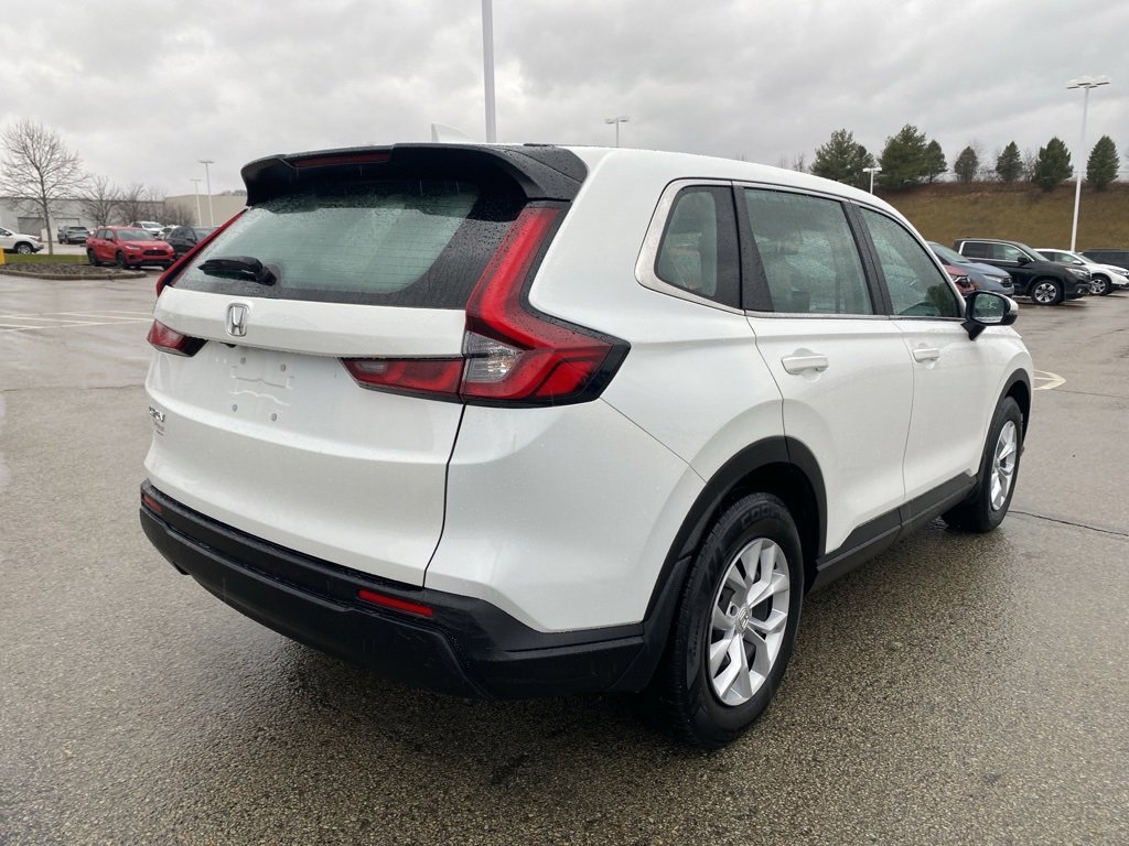 Used 2023 Honda CR-V LX image 3