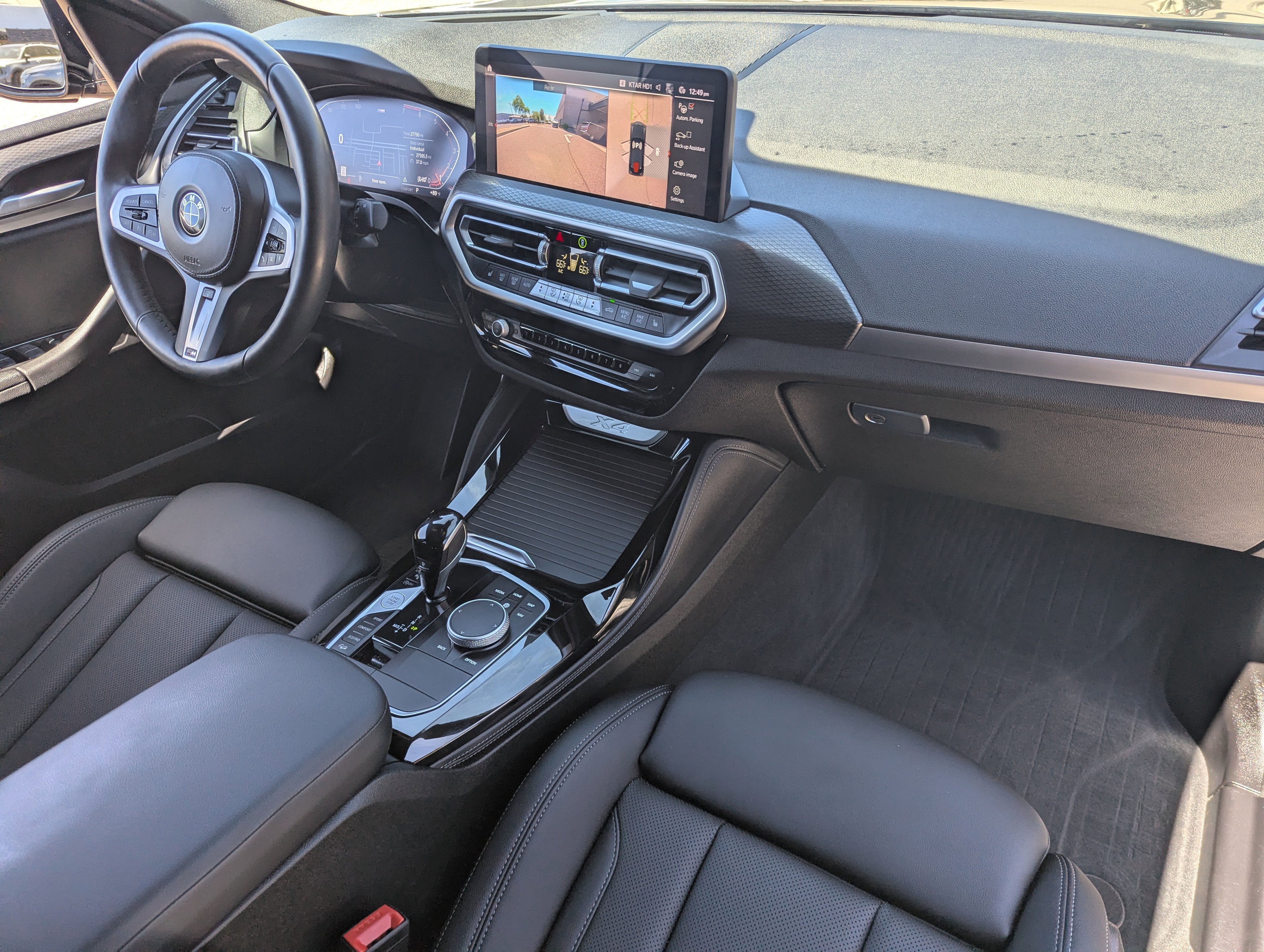 Used 2025 BMW X4 xDrive30i w/ Premium Package AWD/4WD image 10