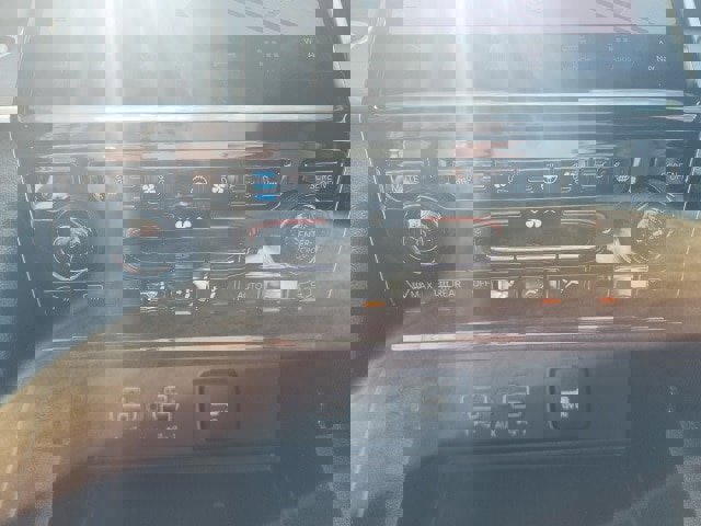 New 2025 Jeep Grand Cherokee Limited w/ Luxury Tech Group II image 6