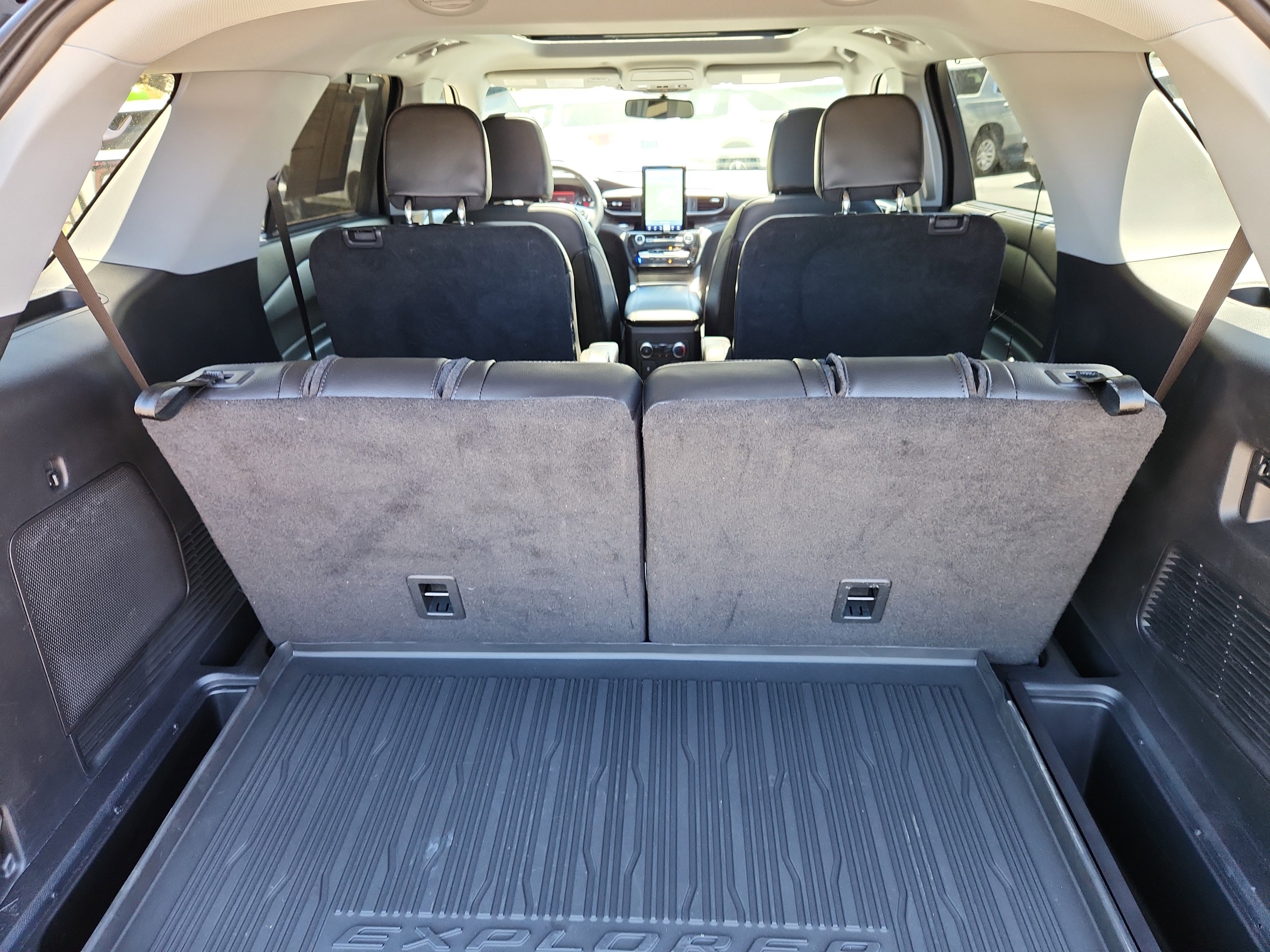 Used 2023 Ford Explorer Limited w/ Limited Technology Package AWD/4WD image 56