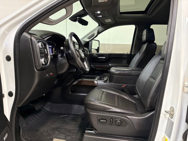 Used 2020 GMC Sierra 3500 Denali w/ Denali Ultimate Package image 13