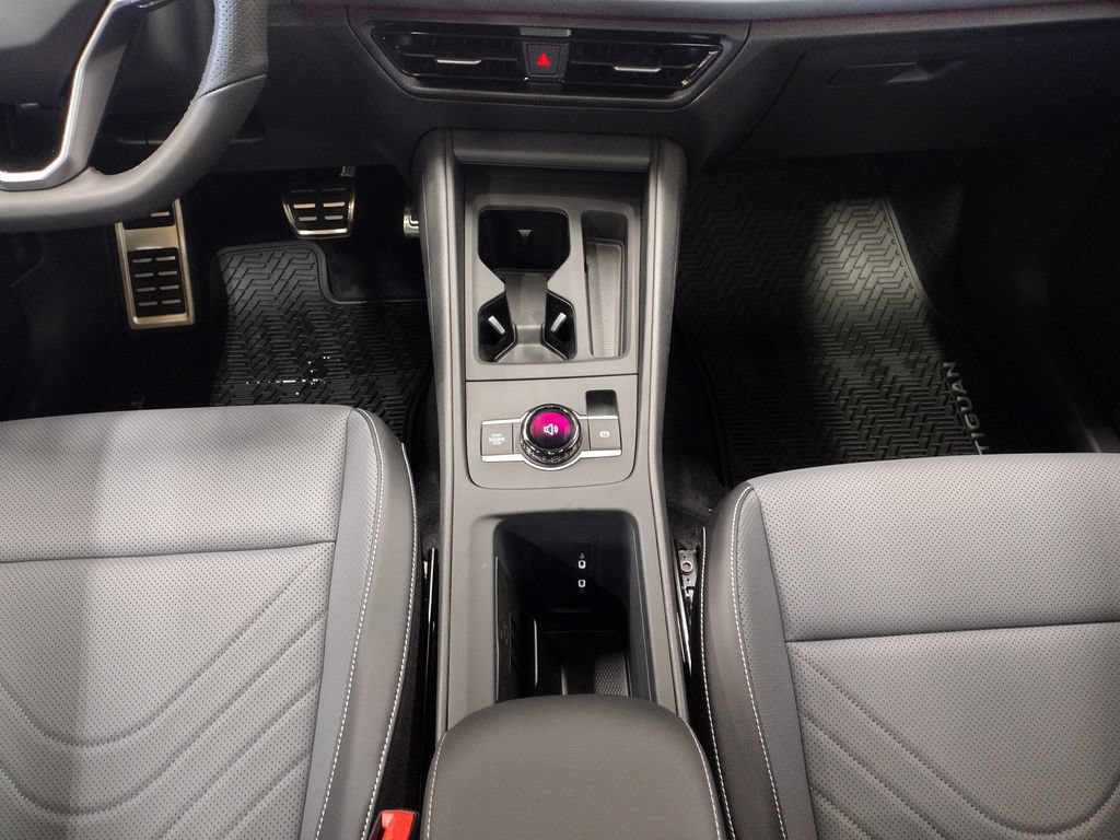 New 2026 Volkswagen Tiguan SE R-Line AWD/4WD image 39