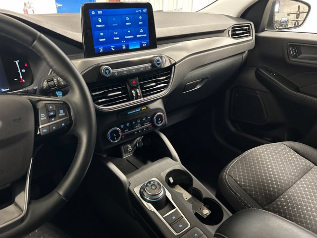 Used 2025 Ford Escape Active w/ Cold Weather Package AWD/4WD image 26