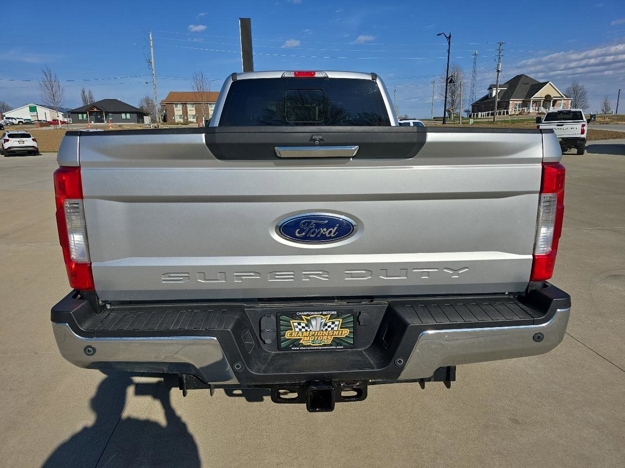 Used 2017 Ford F350 XLT w/ XLT Premium Package image 4