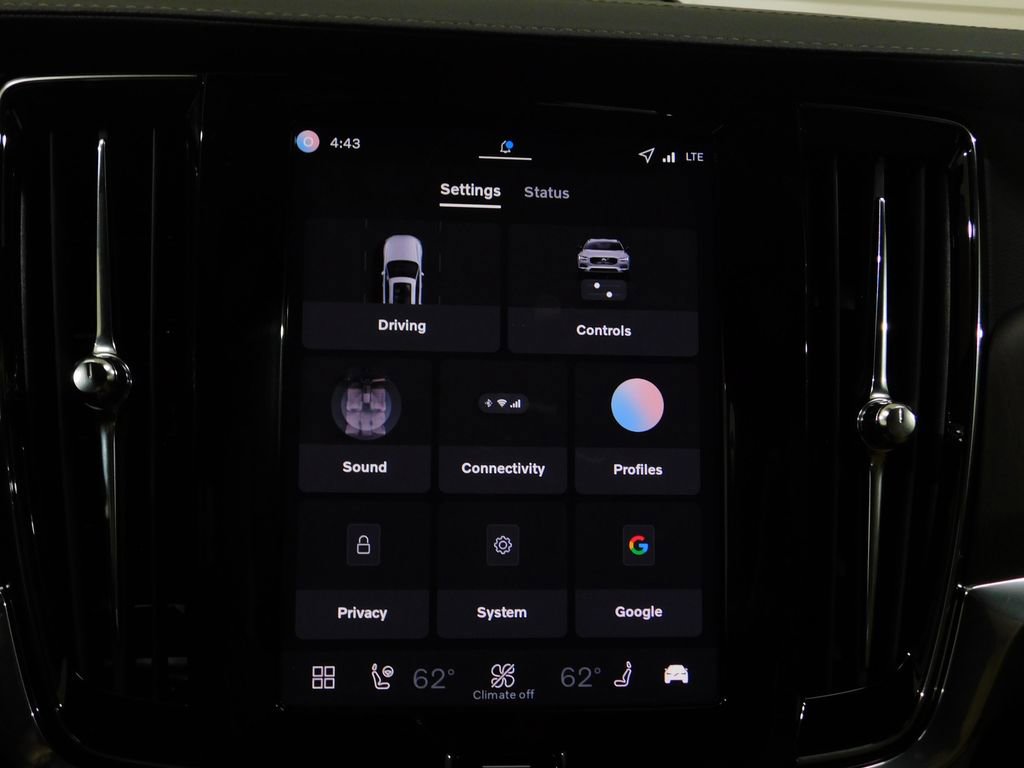 Used 2026 Volvo V90 B6 Cross Country Ultra image 58