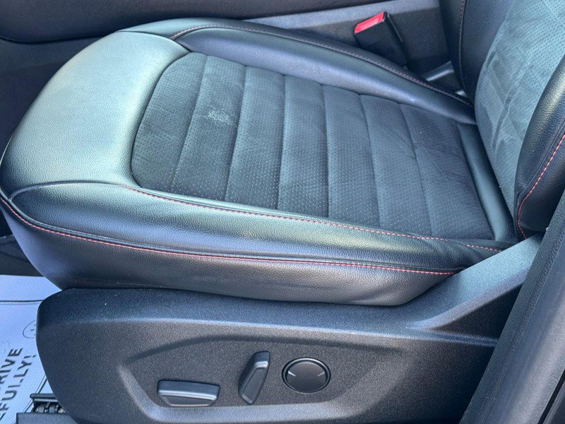 Used 2021 Ford Edge ST-Line FWD image 23
