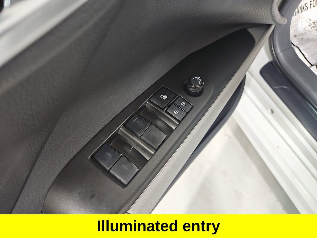 Used 2023 Toyota Camry SE w/ Cold Weather Package image 12