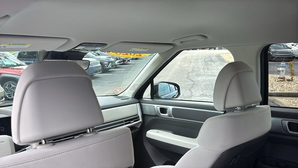 Used 2026 Hyundai Santa Fe SE AWD/4WD image 29