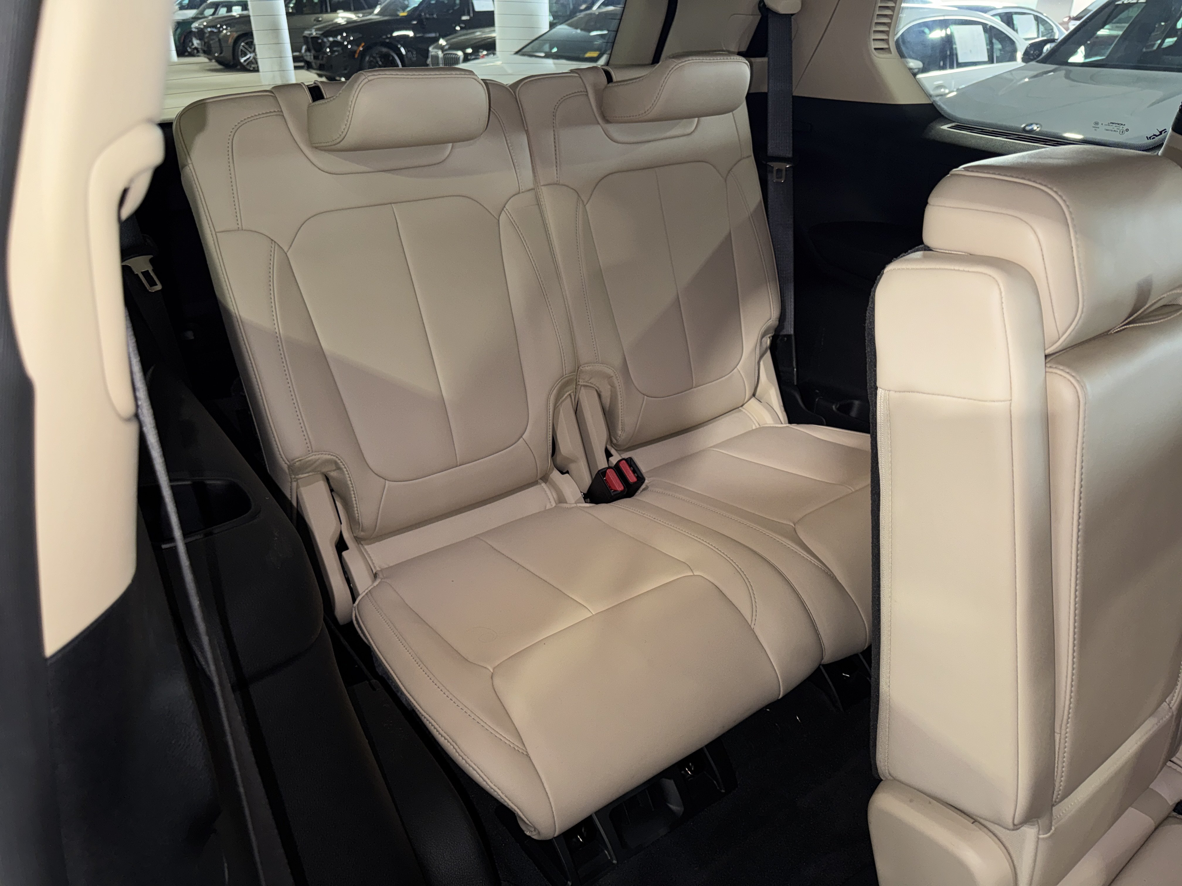 Used 2021 Jeep Grand Cherokee L Limited RWD image 13