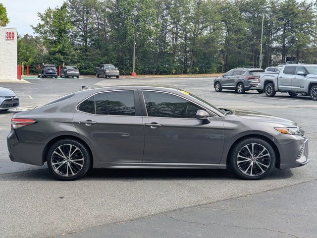 Used 2020 Toyota Camry SE image 8