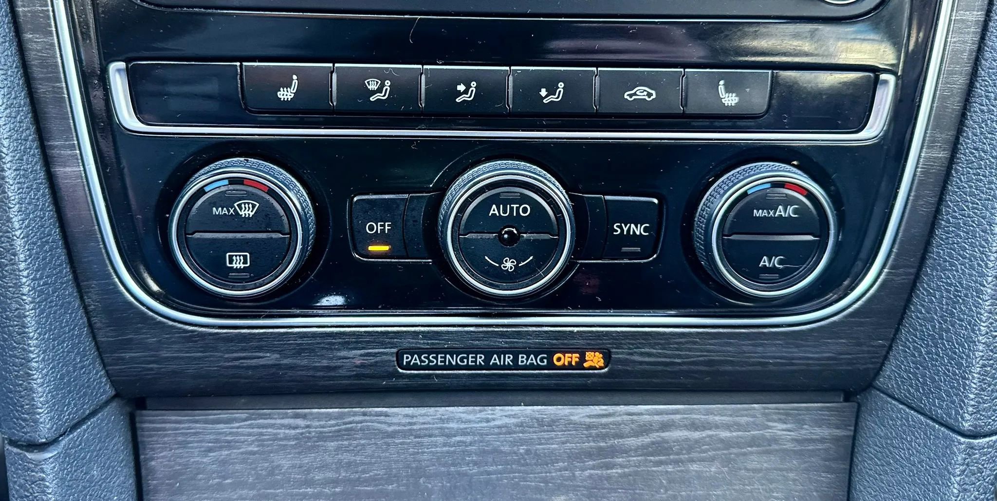 Used 2016 Volkswagen Passat 1.8T SE image 18