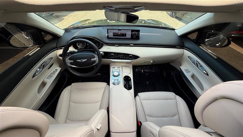 Used 2024 Genesis GV70 2.5T w/ Select Package image 15