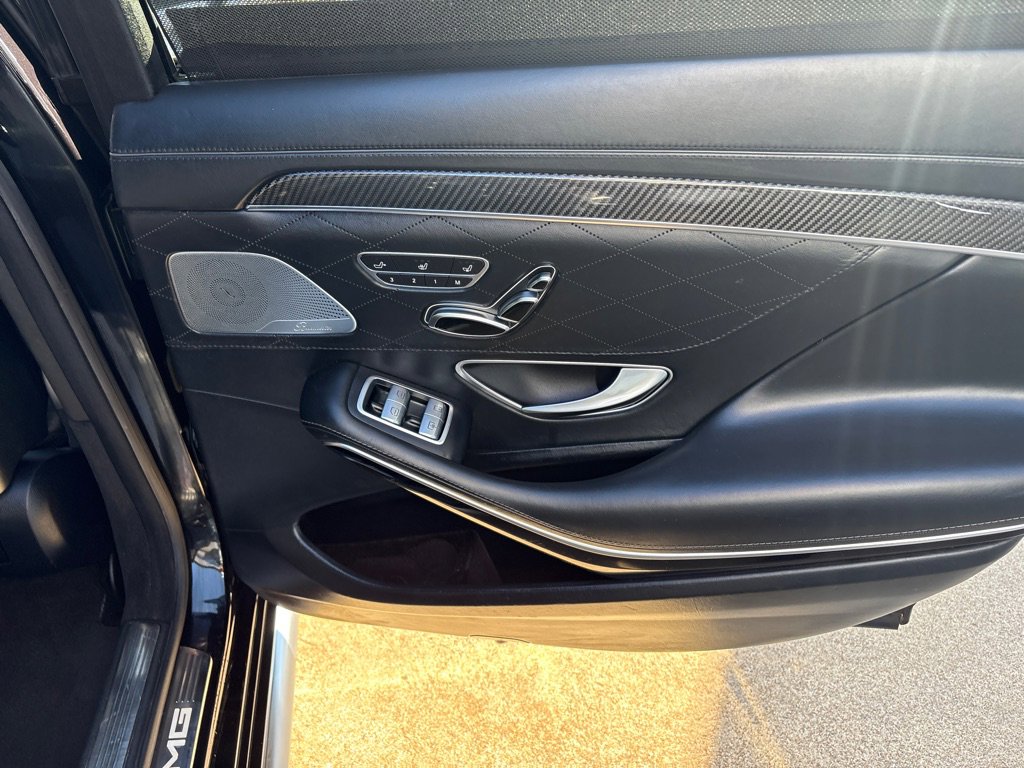 Used 2015 Mercedes-Benz S 63 AMG 4MATIC Sedan image 16