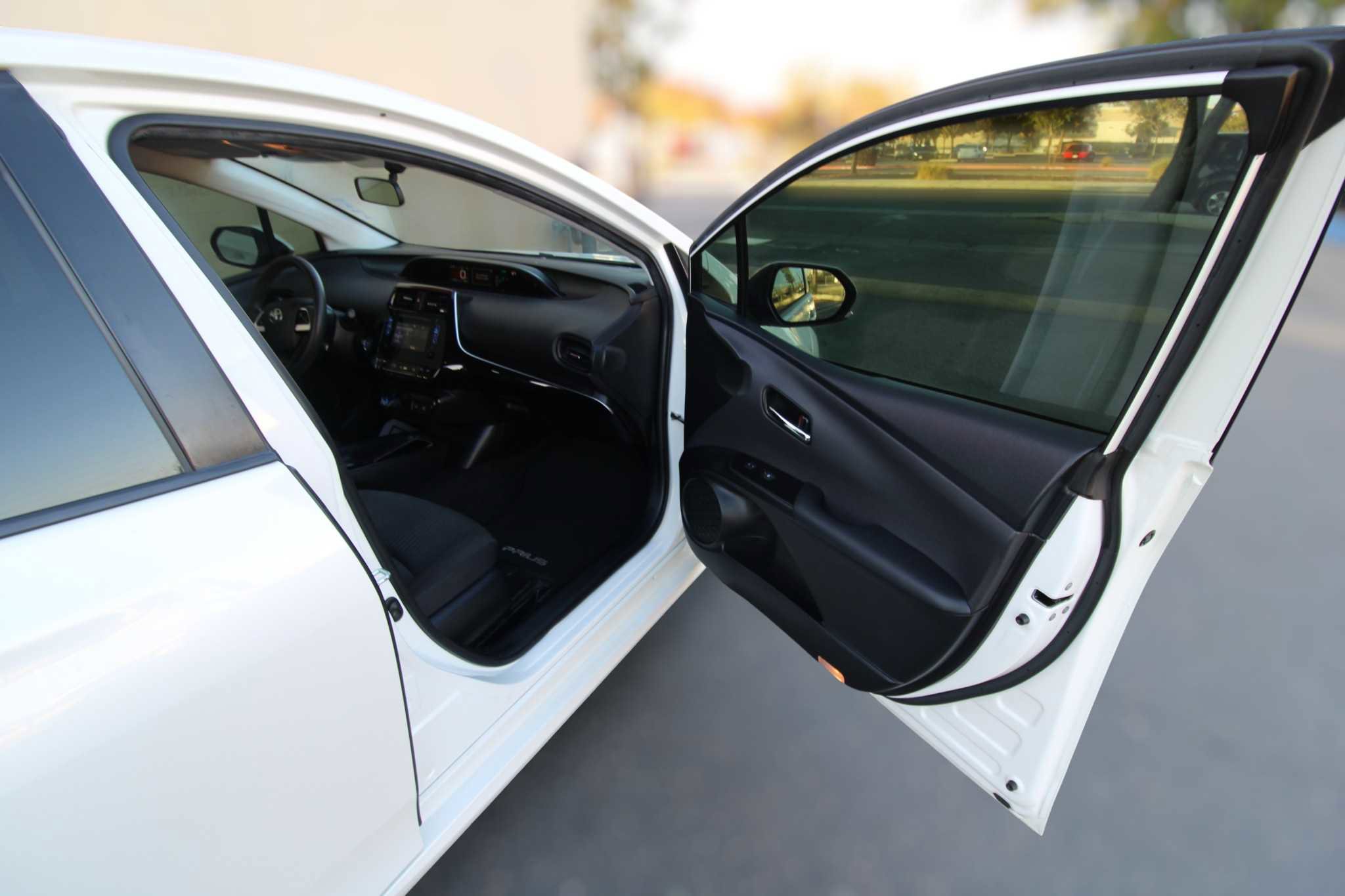 Used 2016 Toyota Prius Two image 24