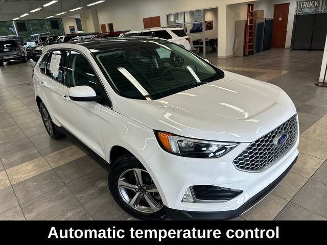 Used 2023 Ford Edge SEL w/ Convenience Package AWD/4WD image 11