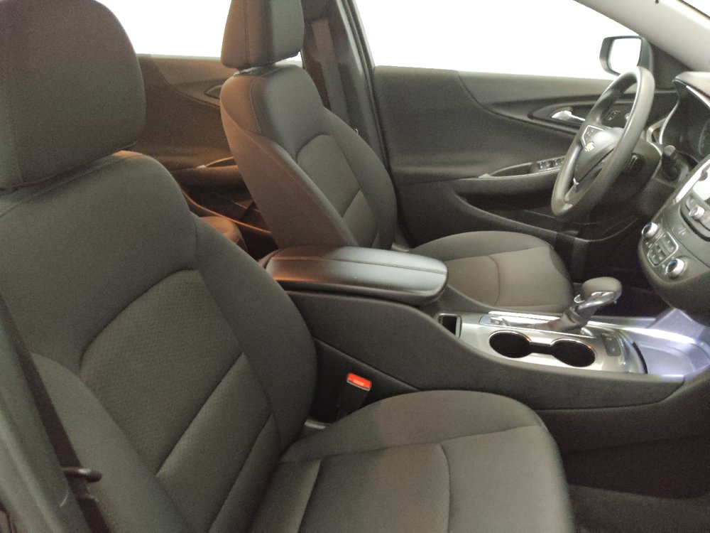 Used 2025 Chevrolet Malibu LT FWD image 21