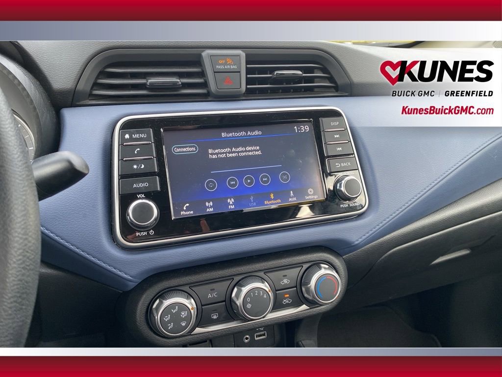 Used 2023 Nissan Versa SV image 19