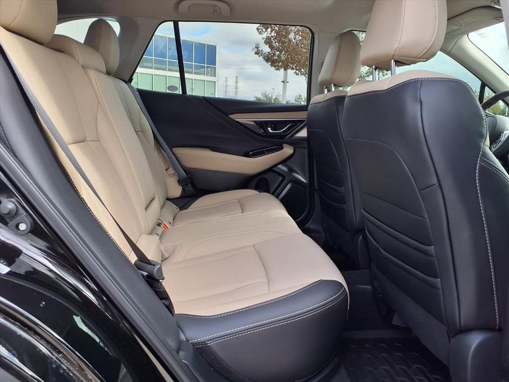 Used 2025 Subaru Outback Limited image 13