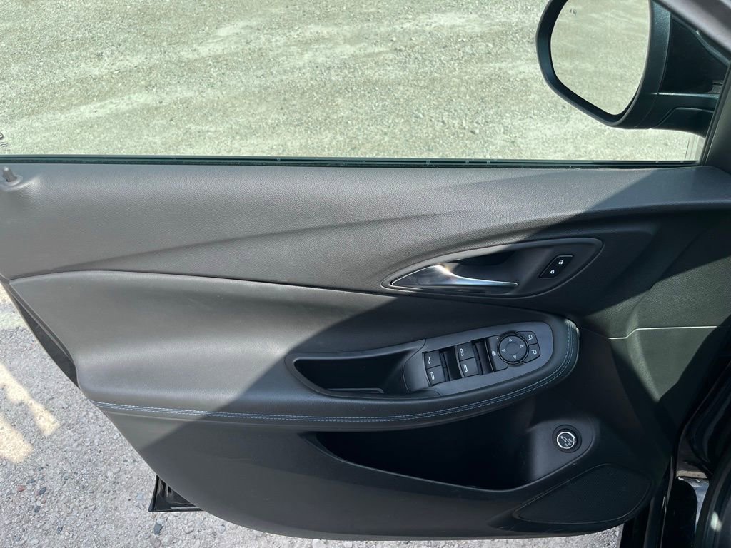 Used 2025 Buick Encore GX Sport Touring w/ Comfort Package FWD image 16