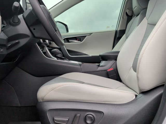 Used 2024 Toyota RAV4 Limited w/ Advanced Technology Package AWD/4WD image 12