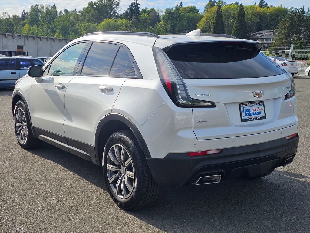 Used 2023 Cadillac XT4 Sport AWD/4WD image 7