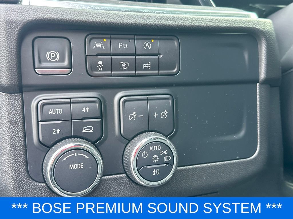 Used 2025 Chevrolet Suburban Premier image 16