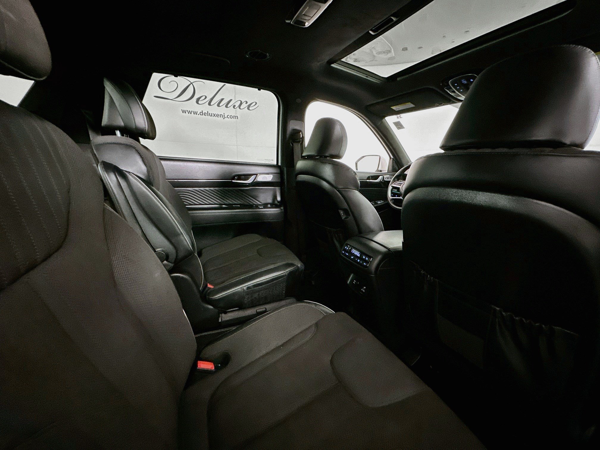 Used 2025 Hyundai Palisade Calligraphy AWD/4WD image 30