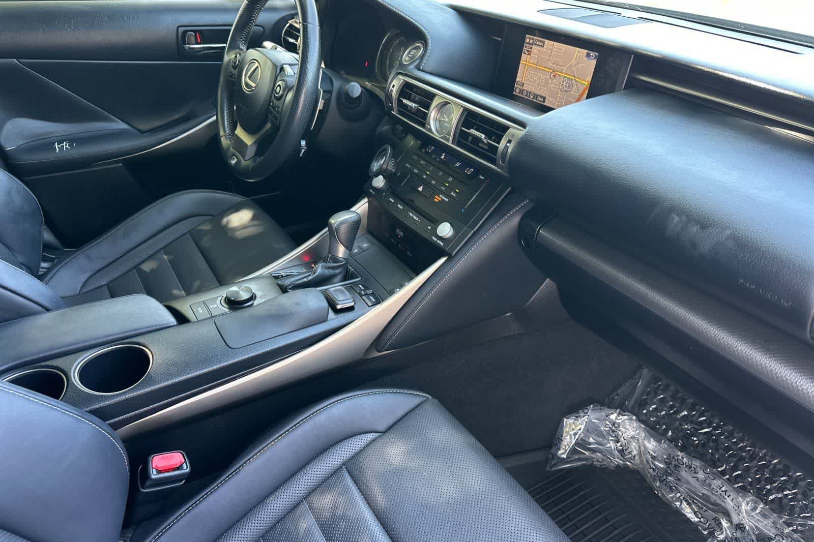 Used 2015 Lexus IS 350 w/ F-Sport Package RWD image 18