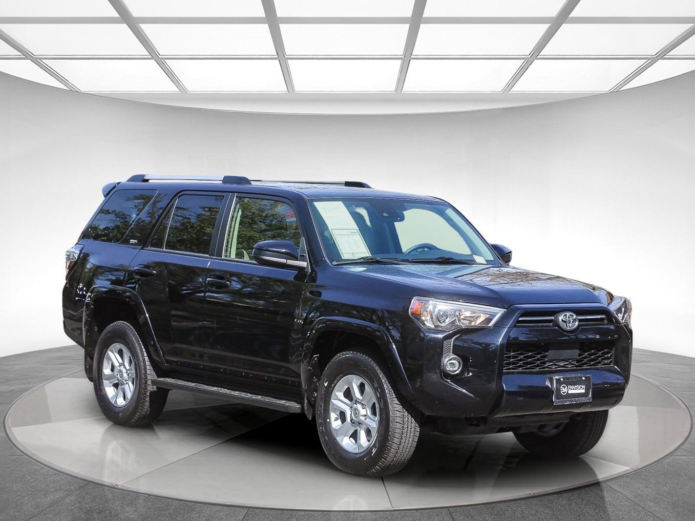 Used 2024 Toyota 4Runner SR5 AWD/4WD image 5